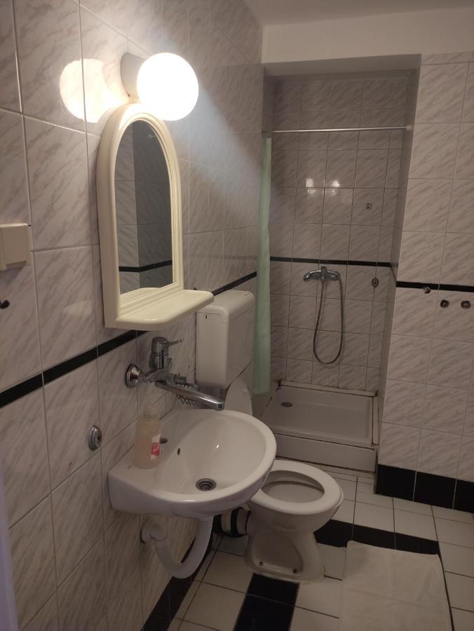 Apartmani More Petrovac Eksteriør bilde